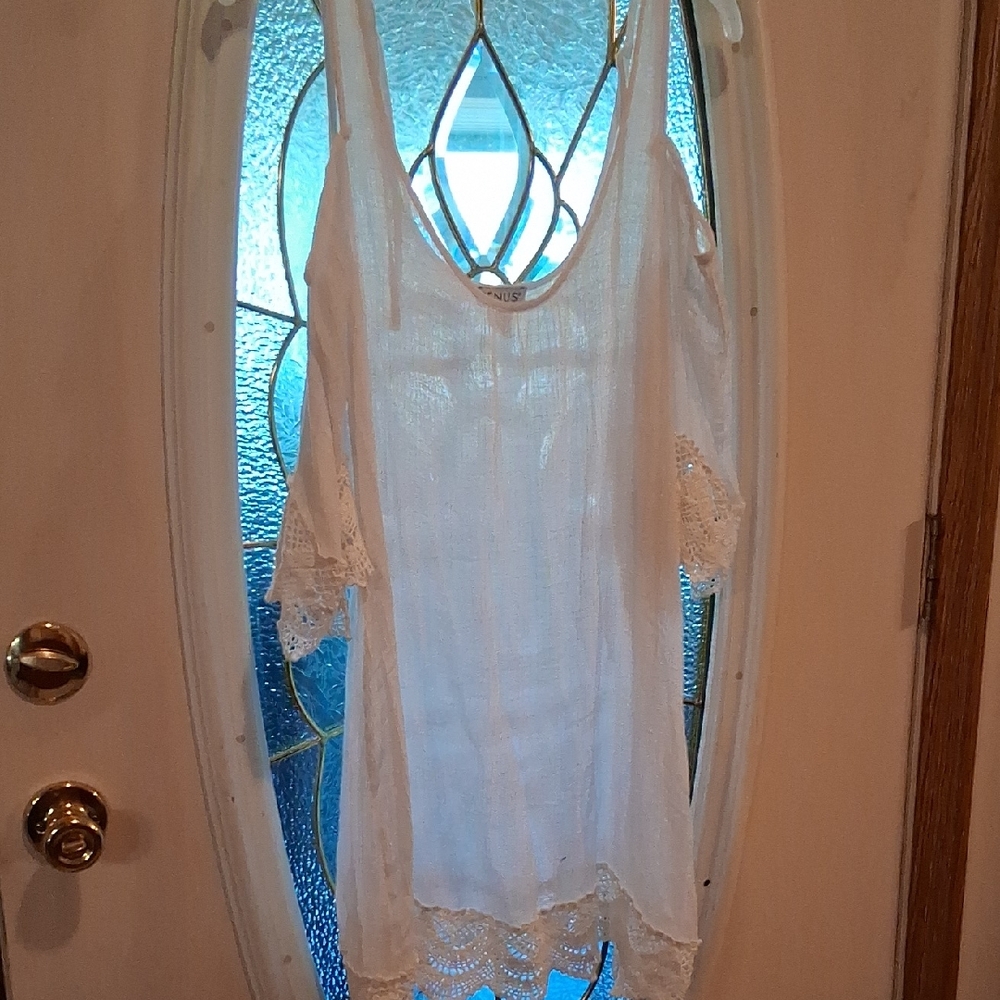 VENUS White Lace Detail Chemise